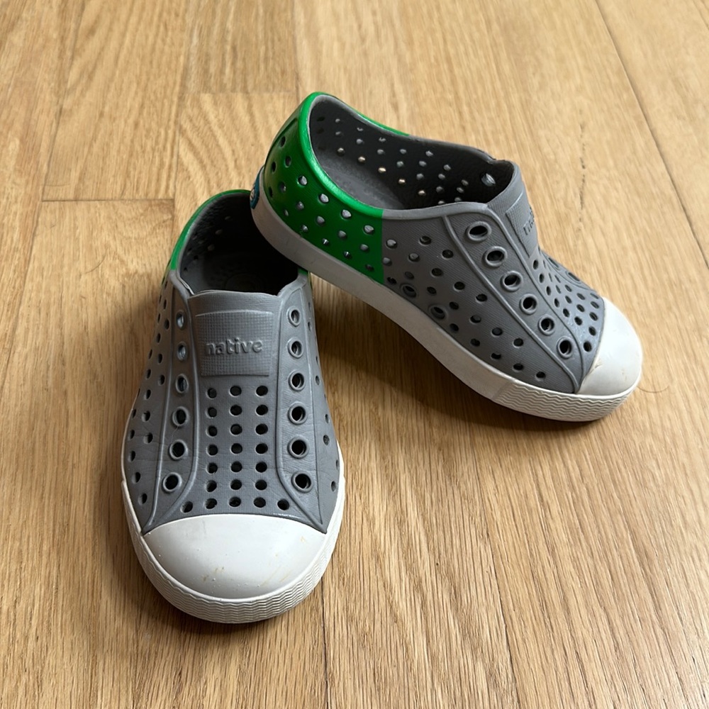 Native Jefferson slip on shoes child 7